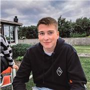 Estudiante de ingeniería mecánica imparte clases particulares de física, matemáticas e inglés. Titulado con el C1 de Cambridge